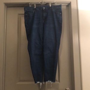 Old Navy Rockstar Super Skinny Jeans with frays